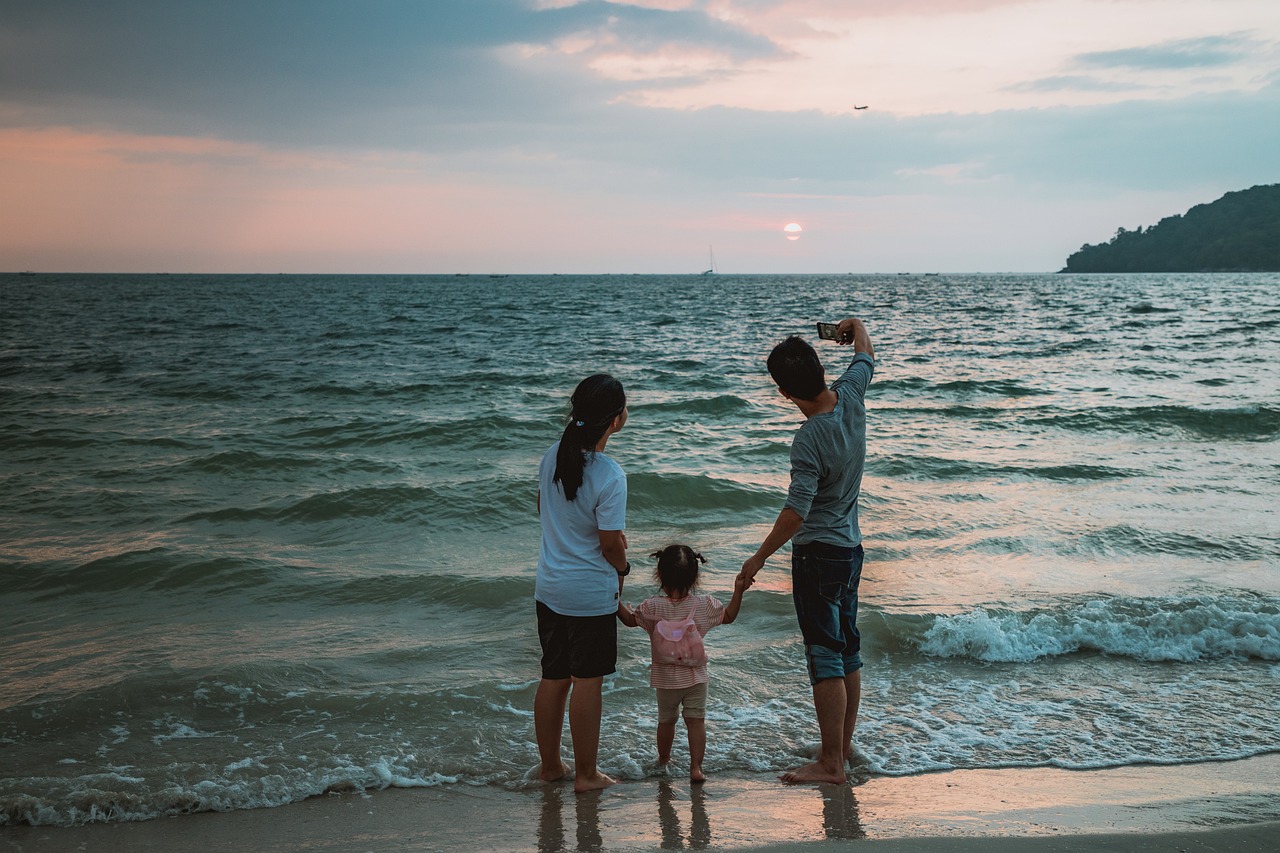 ontdek geweldige bestemmingen voor gezinsvakanties! van zonnige stranden tot avontuurlijke natuur, onze tips helpen je bij het plannen van de perfecte reis voor het hele gezin.