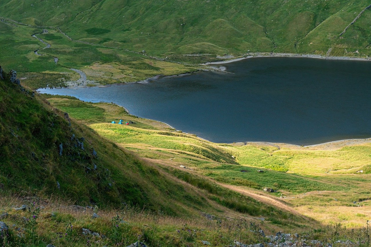 ontdek de mooiste campings voor een onvergetelijke vakantie in de natuur. geniet van comfortabele voorzieningen, adembenemende uitzichten en tal van activiteiten voor het hele gezin.