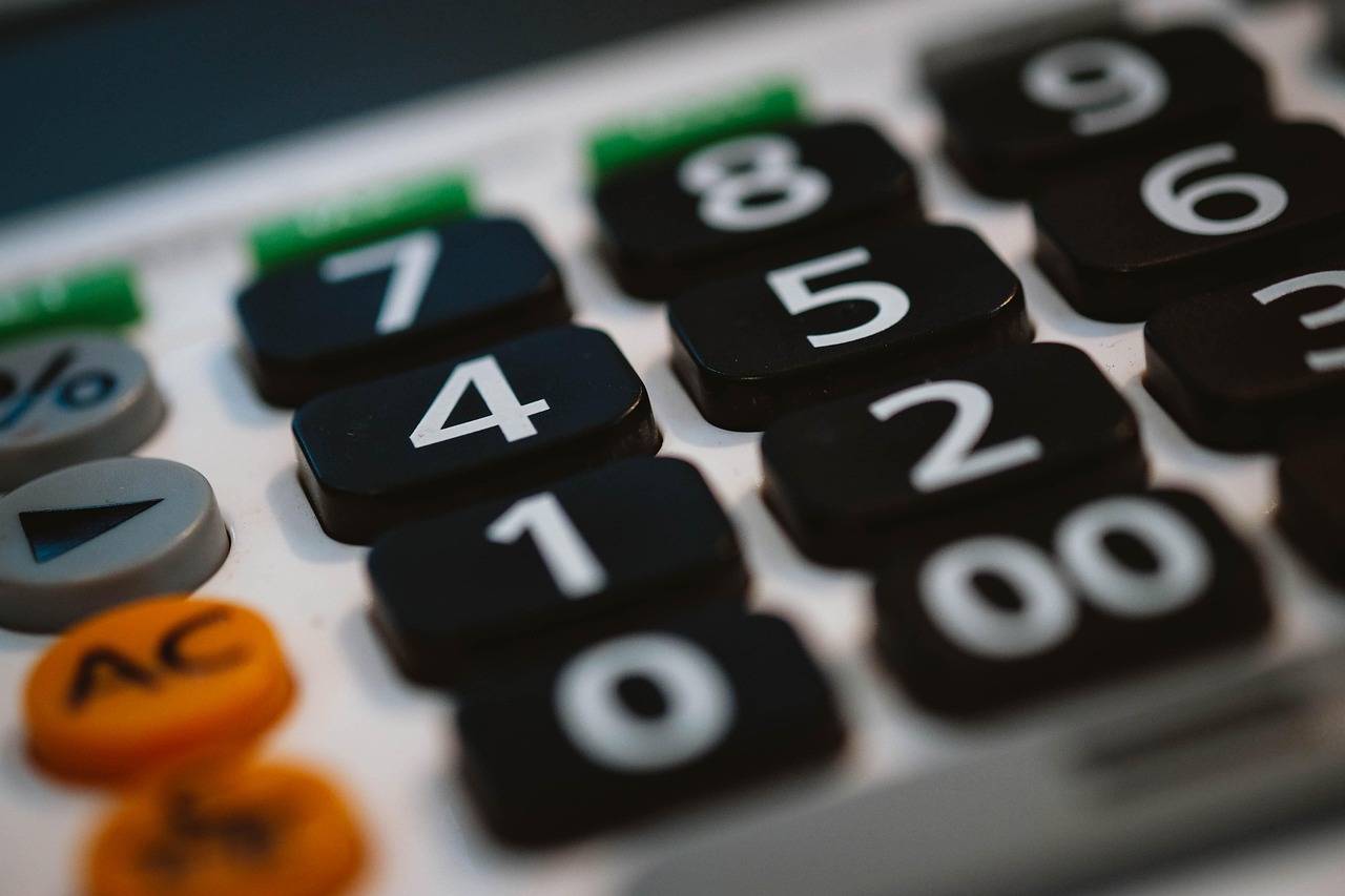 ontdek hoe je een vakantiebudget opstelt dat bij jouw wensen en financiële situatie past. tips voor het besparen op reizen, accommodaties en activiteiten, zodat je optimaal van je vakantie kunt genieten zonder financiële zorgen.